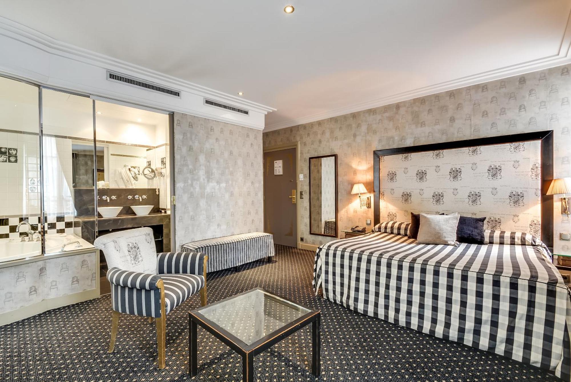Junior Suite,1470324794:JPEG