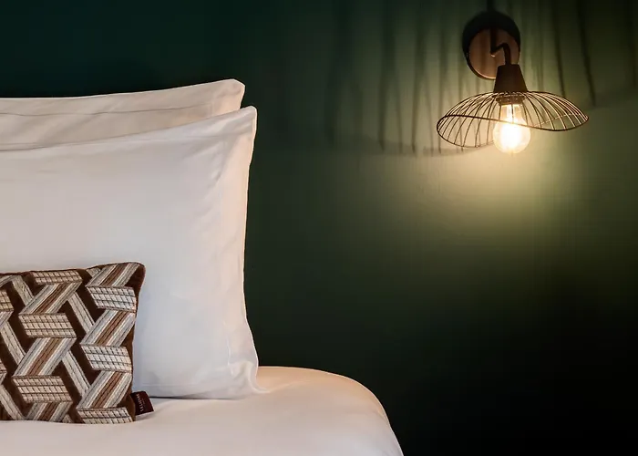 Beach hotel: 9Hotel Opera