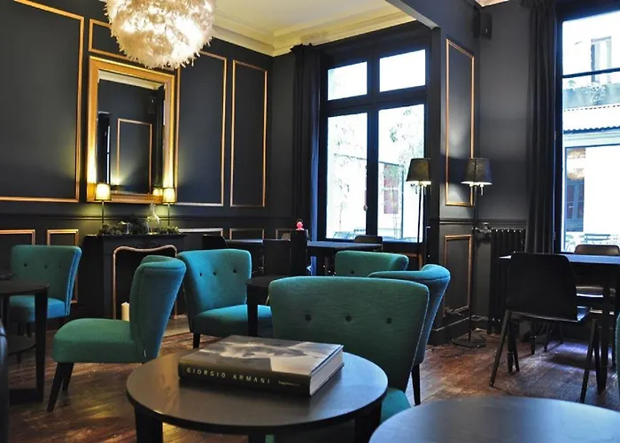 Hotel with view: Alba Opera Hotel